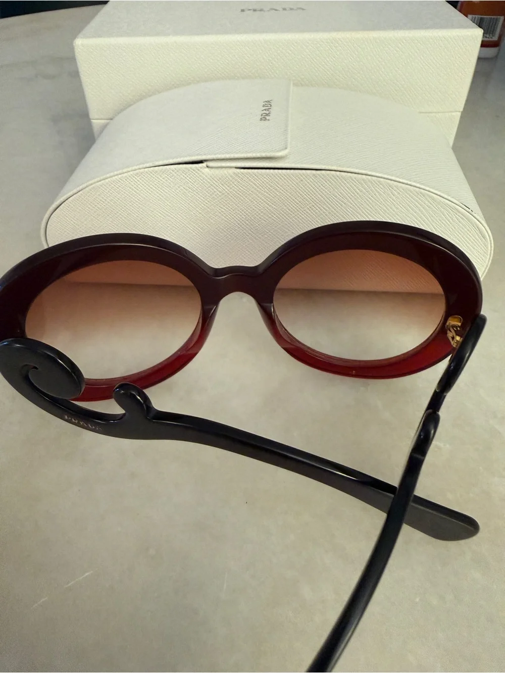 Prada oversized round